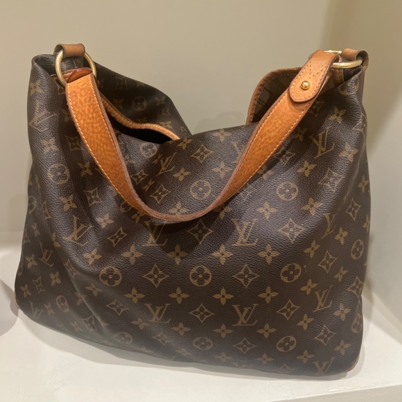 Hand Bag - Picture 2 of 6